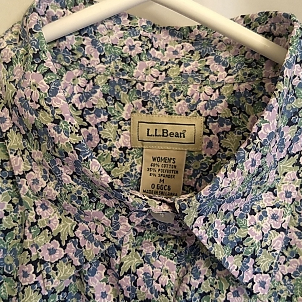 LL Bean Floral Stretch Blouse - Picture 2 of 9